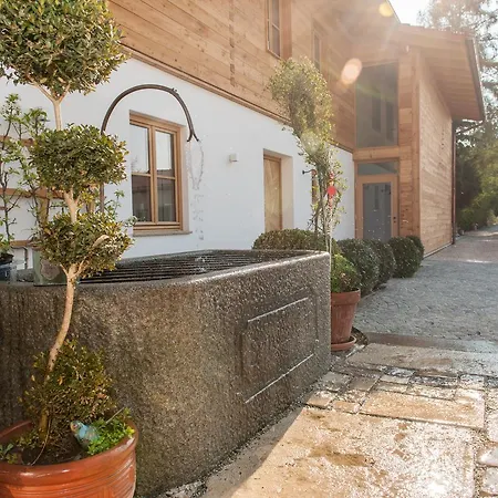 Forstnerwirt | Stubn | Biergarten Szálloda Rottenburg an der Laaber