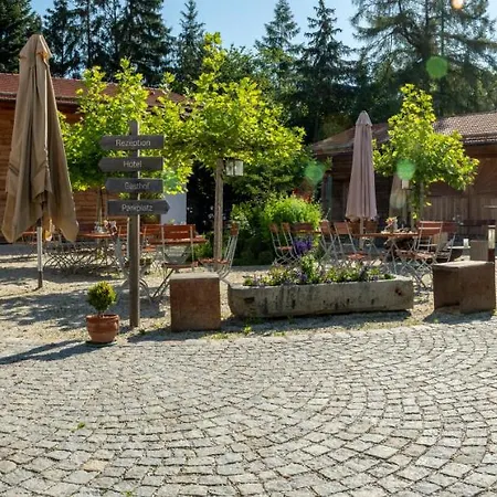 Forstnerwirt Hotel | Stubn | Biergarten Rottenburg an der Laaber