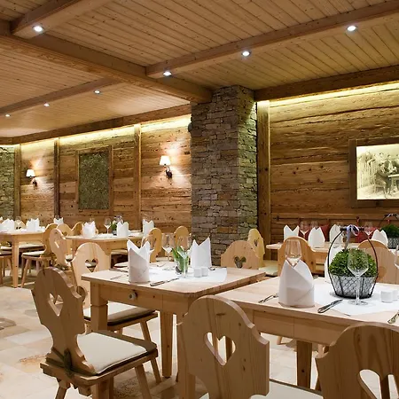 Forstnerwirt Hotel | Stubn | Biergarten Rottenburg an der Laaber