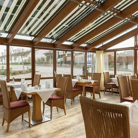 Forstnerwirt Hotel | Stubn | Biergarten Rottenburg an der Laaber