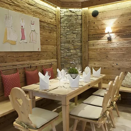 Hotel Forstnerwirt Hotel | Stubn | Biergarten Rottenburg an der Laaber
