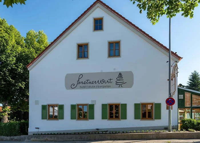 Forstnerwirt | Stubn | Biergarten מלון