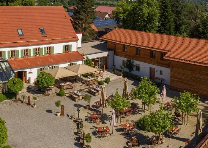Forstnerwirt | Stubn | Biergarten מלון