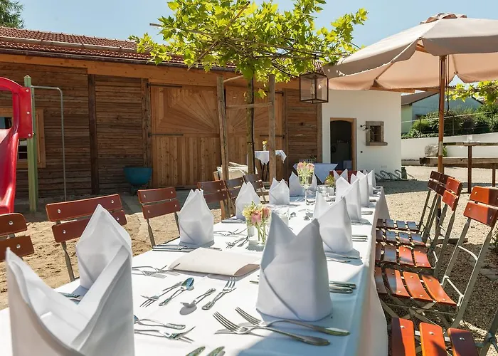 Forstnerwirt | Stubn | Biergarten 3* Rottenburg an der Laaber